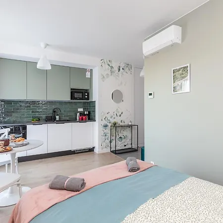 Superapart Nowy Sluzewiec, Next To Chopina Airport, Tor Sluzewiec, Aircondition Warsaw Exterior photo