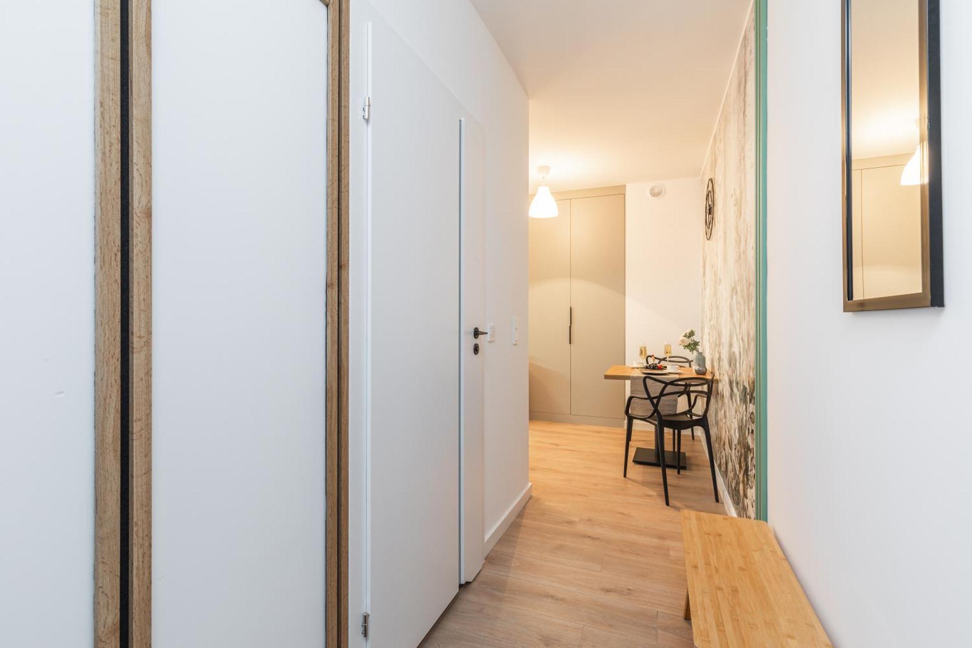 Superapart Nowy Sluzewiec, Next To Chopina Airport, Tor Sluzewiec, Aircondition * Warschau