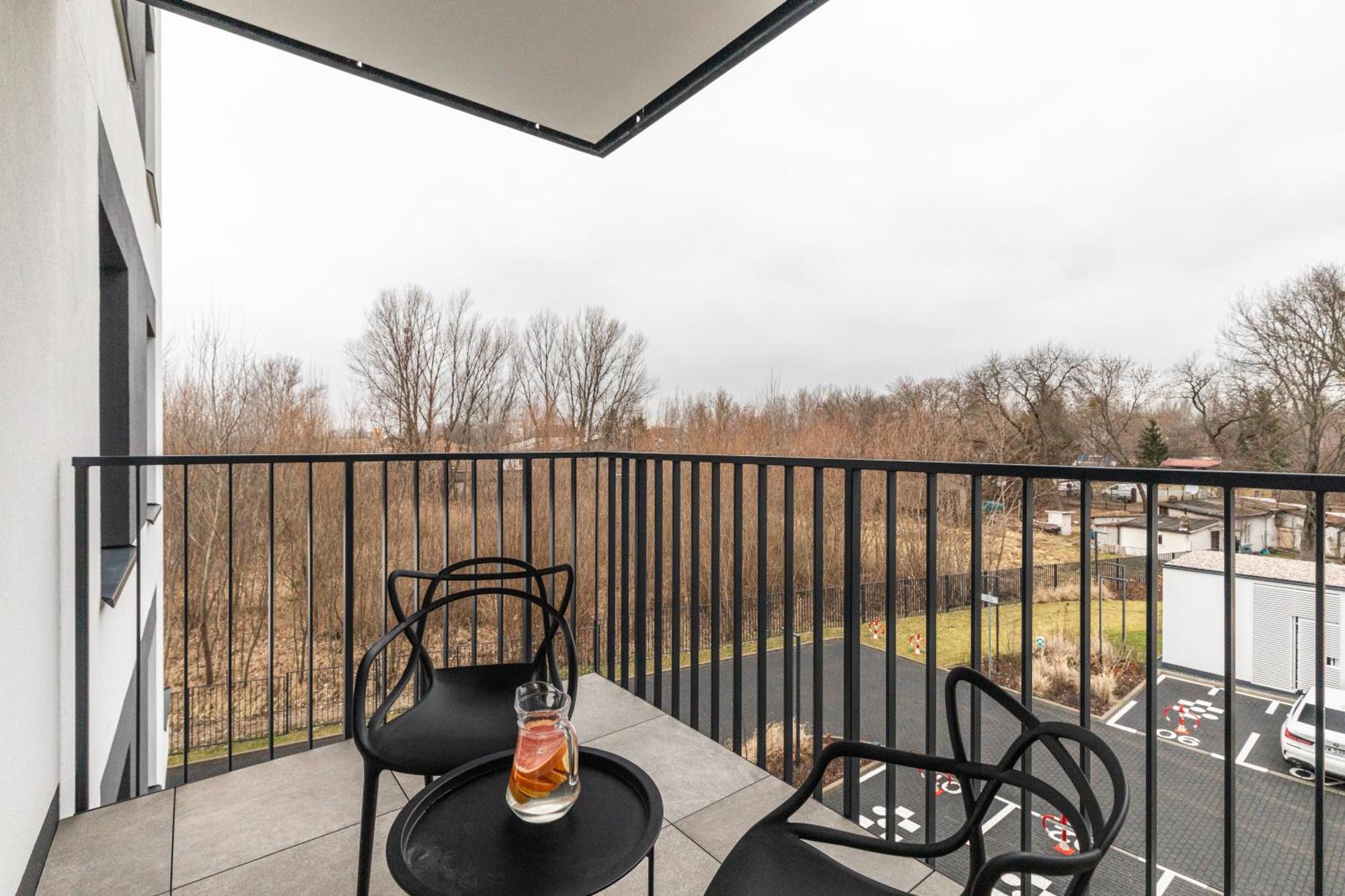 Апартаменти Superapart Nowy Sluzewiec, Next To Chopina Airport, Tor Sluzewiec, Aircondition Варшава