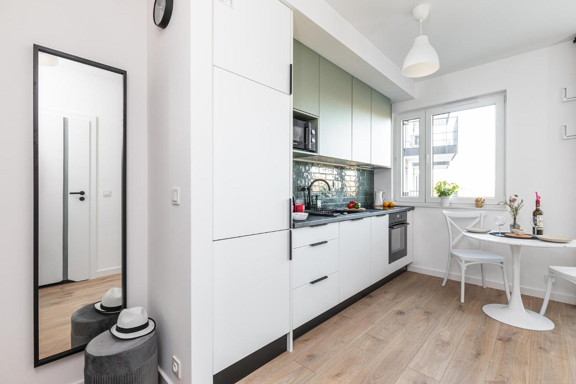 Superapart Nowy Sluzewiec, Next To Chopina Airport, Tor Sluzewiec, Aircondition Апартаменти