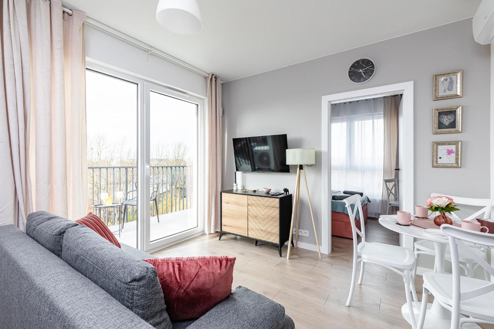 Апартаменти Superapart Nowy Sluzewiec, Next To Chopina Airport, Tor Sluzewiec, Aircondition Варшава