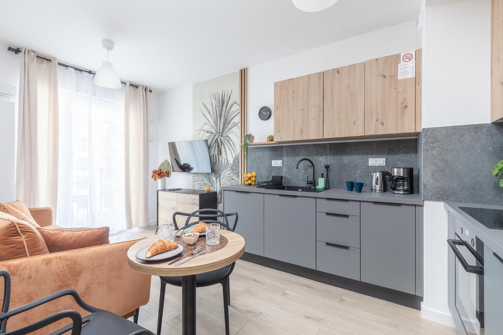 Superapart Nowy Sluzewiec, Next To Chopina Airport, Tor Sluzewiec, Aircondition Warsaw